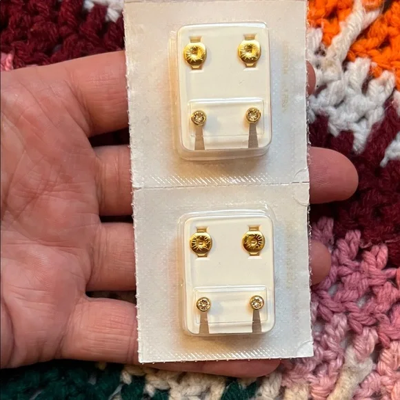 Studex Gold Diamond Stud Earrings Set - Picture 1 of 3